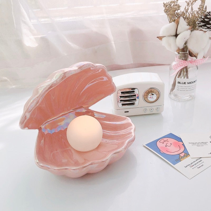 Sirenita - Pearl & Shell Desk Lamp - AiDeco.co.uk