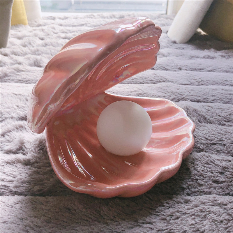 Sirenita - Pearl & Shell Desk Lamp - AiDeco.co.uk